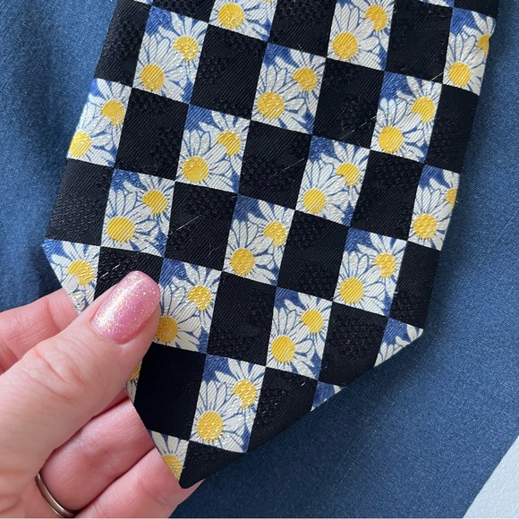 Gant Daisy Flowers 100% Silk Men’s Neck Tie Yellow Checkered Blue Made in Canada - Picture 7 of 15